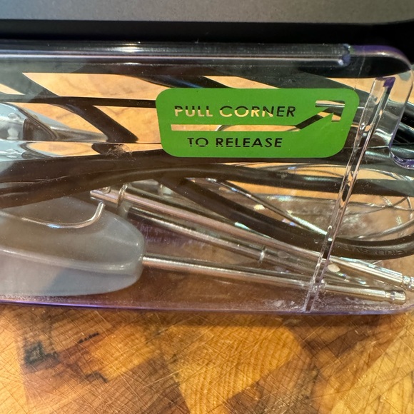 Hamilton Beach Professional Series Black and Silver Hand Mixer with Storage Case - Picture 8 of 15